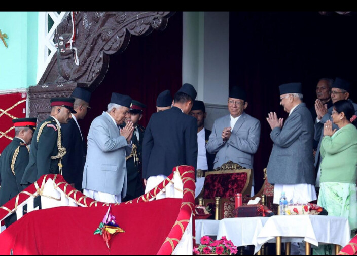देशभर विभिन्न भव्य कार्यक्रमका साथ १९ औँ गणतन्त्र दिवस मनाइयो